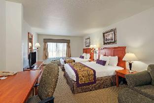 Room #30372010 at La Quinta Inn & Suites by Wyndham Kennewick