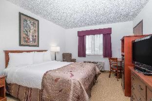 Room #101400322 at Baymont by Wyndham Marshfield