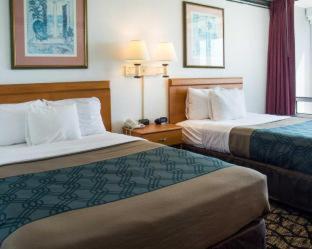 Room #5922408 at Seaview Hotel