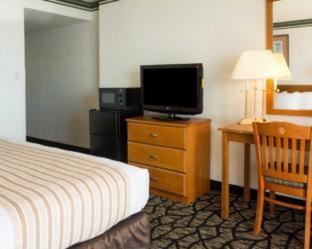 Room #5922410 at Seaview Hotel