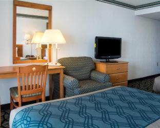 Room #5922410 at Seaview Hotel