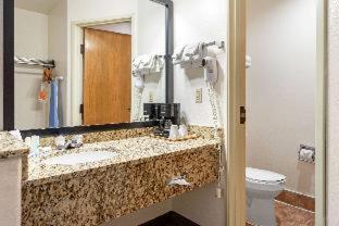 Room #48933508 at Quality Inn & Suites Limon
