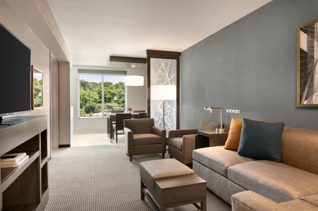 King Suite Ada With Shower at Hyatt Place Fort Lee / George Washington Bridge