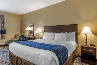 Room #26155417 at Comfort Inn & Suites Orange County John Wayne Airport