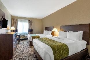 Room #26155418 at Comfort Inn & Suites Orange County John Wayne Airport