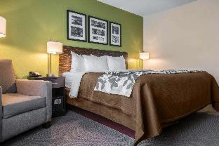 Room #173277904 at Sleep Inn & Suites Marshall - University Area