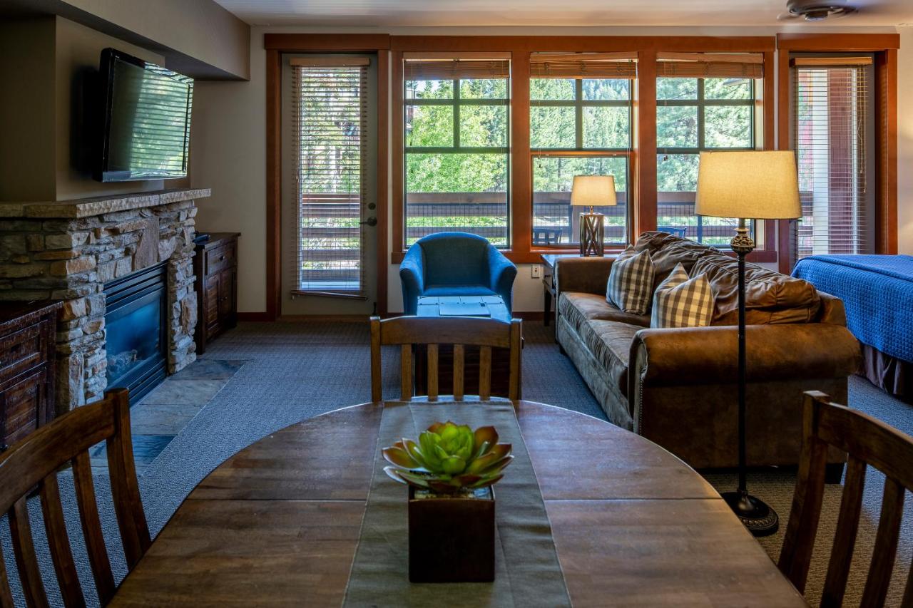 Studio Condo at The Village Lodge