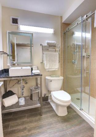 Room #18574348 at Guy Harvey Resort on St Augustine Beach