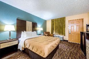 Room #48868221 at Quality Inn Cullman I-65 Exit 310