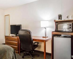 Room #48868222 at Quality Inn Cullman I-65 Exit 310