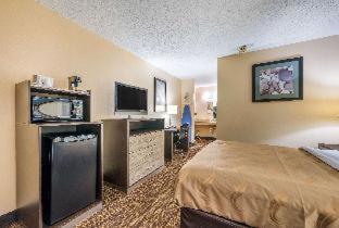 Room #48868226 at Quality Inn Cullman I-65 Exit 310