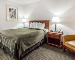 Room #48868226 at Quality Inn Cullman I-65 Exit 310