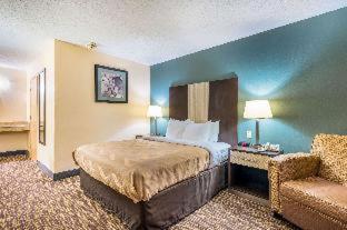 Room #48868228 at Quality Inn Cullman I-65 Exit 310