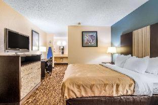 Room #48868228 at Quality Inn Cullman I-65 Exit 310