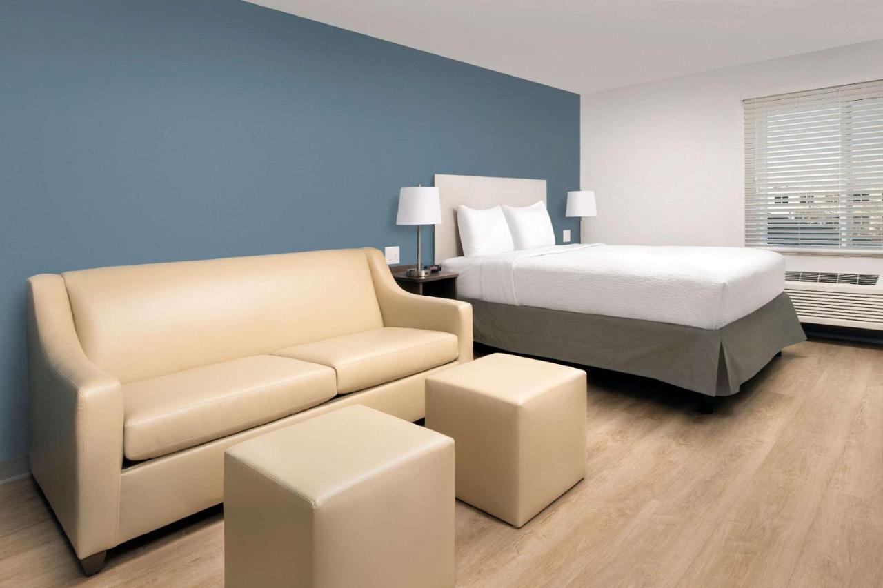 Queen Room with Sofa Bed - Non-Smoking at WoodSpring Suites Toledo Maumee