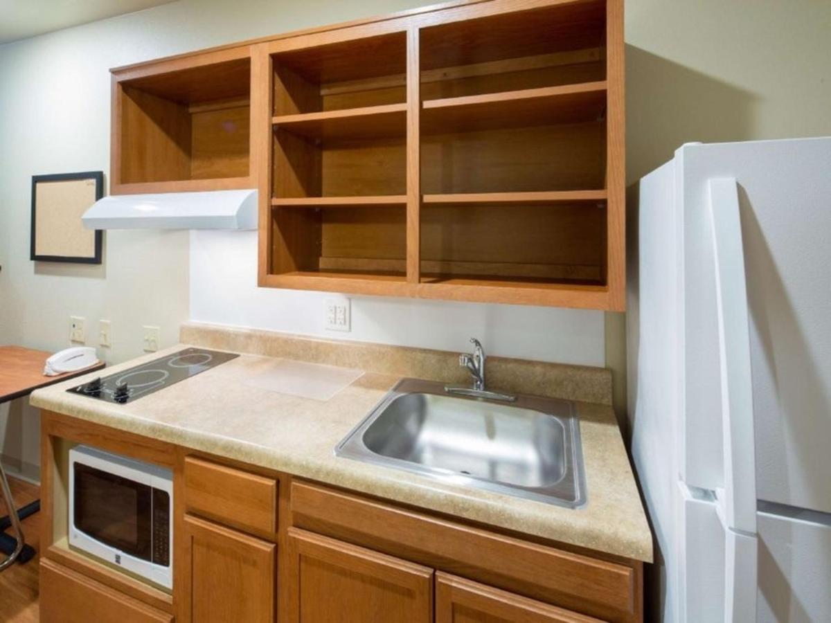 Queen Suite - Accessible/Non-Smoking at WoodSpring Suites Denton