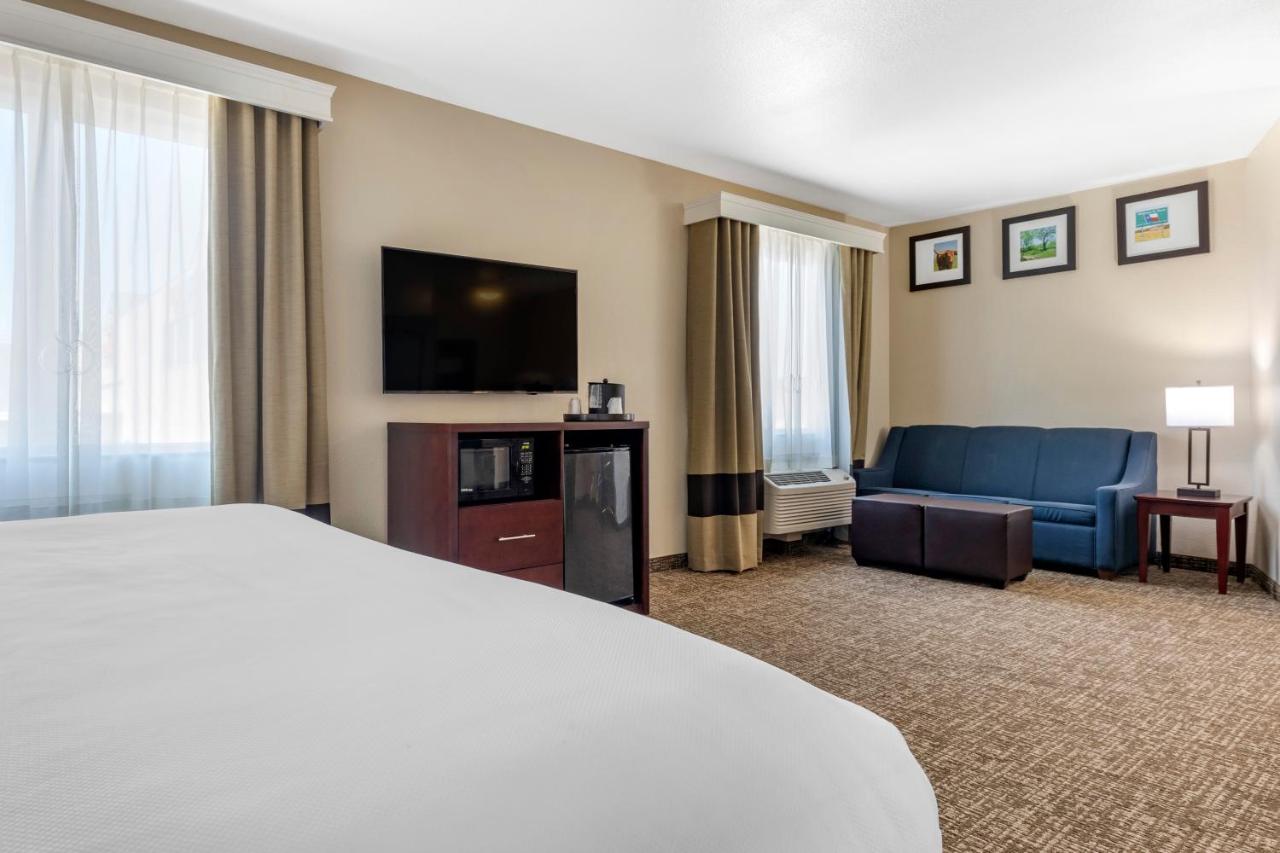 King Suite - Accessible/Non-Smoking at Comfort Suites Plano - Dallas North