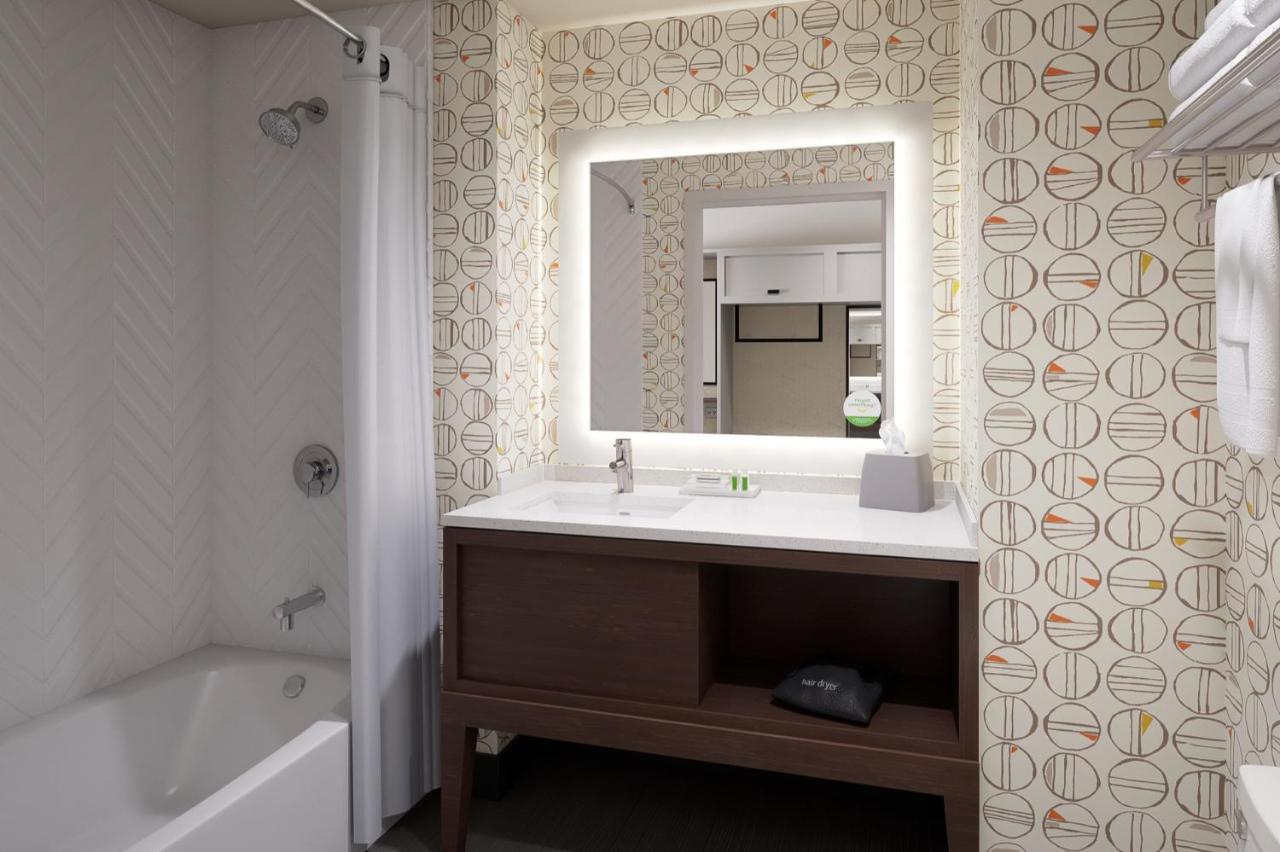 Standard Room at Holiday Inn Richland on the River by IHG