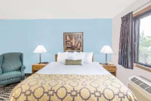 Room #52784016 at Baymont by Wyndham Marshalltown