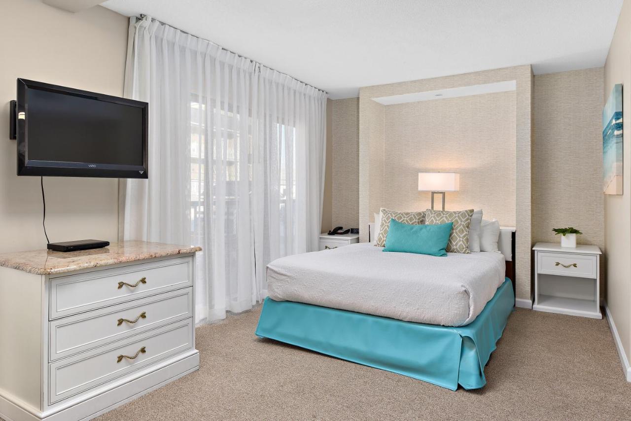 | Brighton Suites Hotel