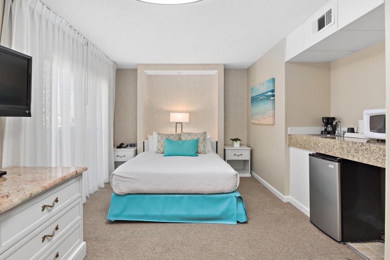 | Brighton Suites Hotel