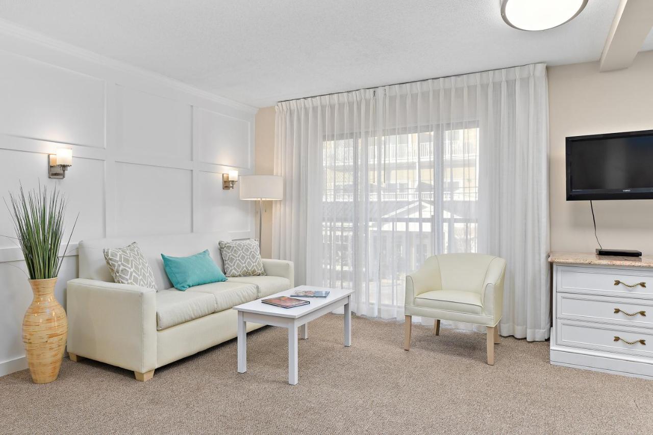 | Brighton Suites Hotel