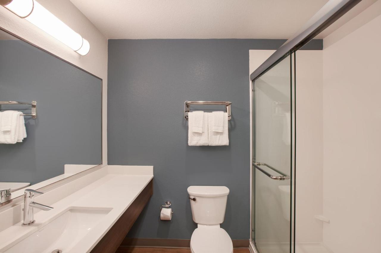 Queen Studio at WoodSpring Suites Houston IAH Airport