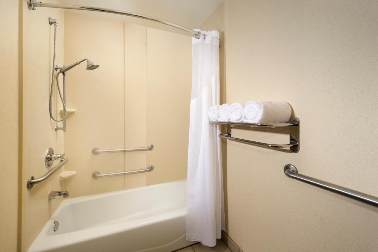 King Suite - Disability Access at Holiday Inn Express & Suites San Antonio-West-SeaWorld Area by IHG