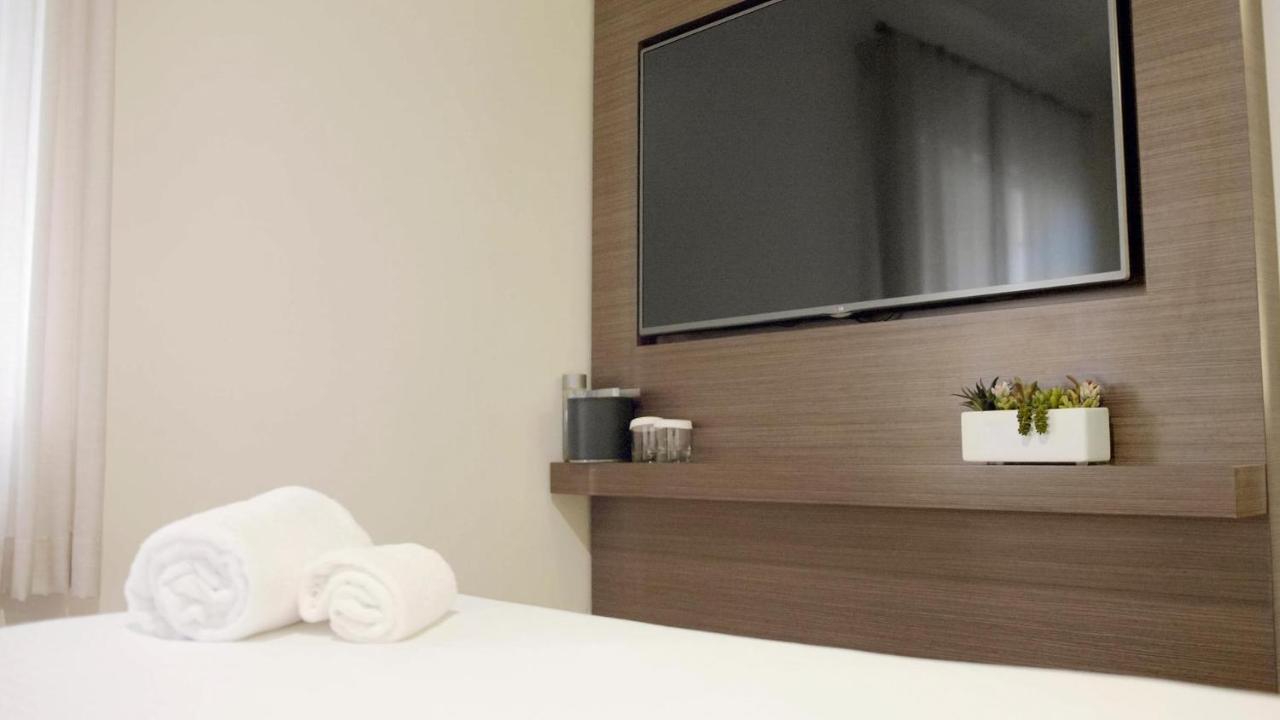 Deluxe King Room at The Nest Hotel Palo Alto
