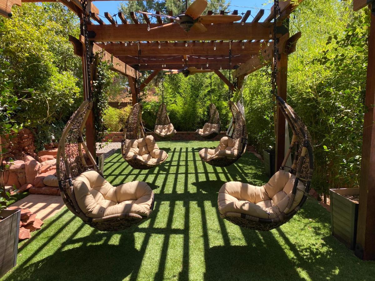 Lantern Light Inn - Romantic Getaway