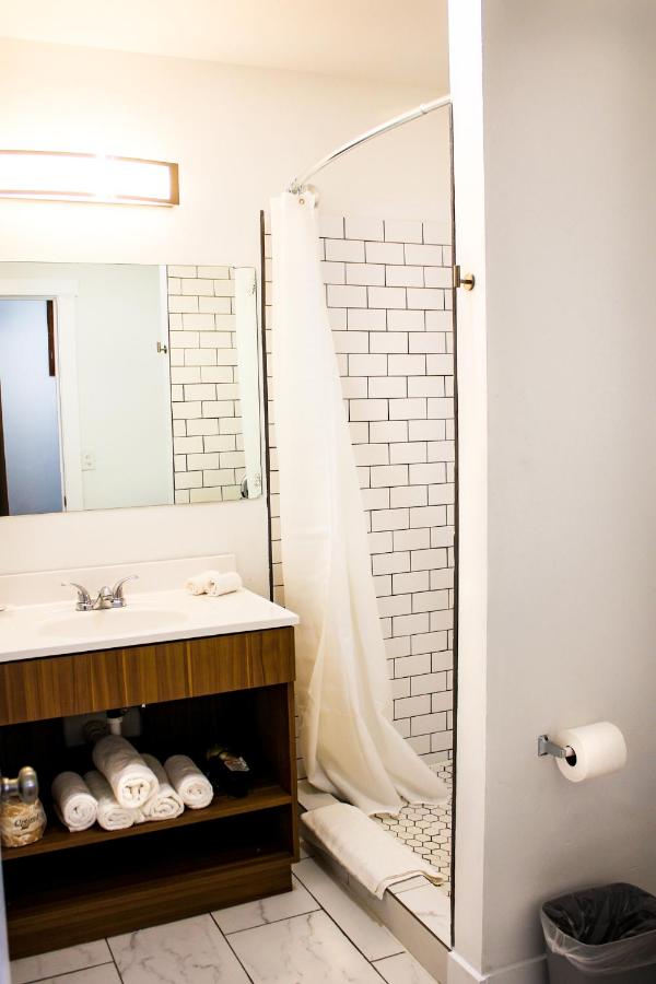  | Blue Sage Inn & Suites