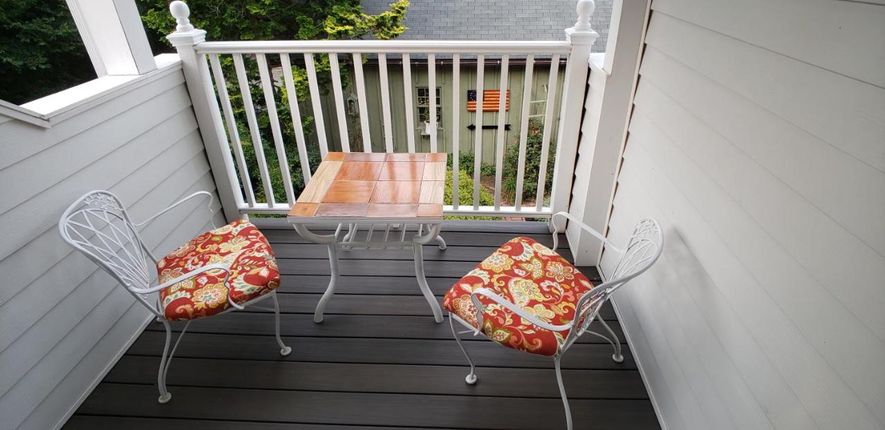 | Miller-Dunham House B&B