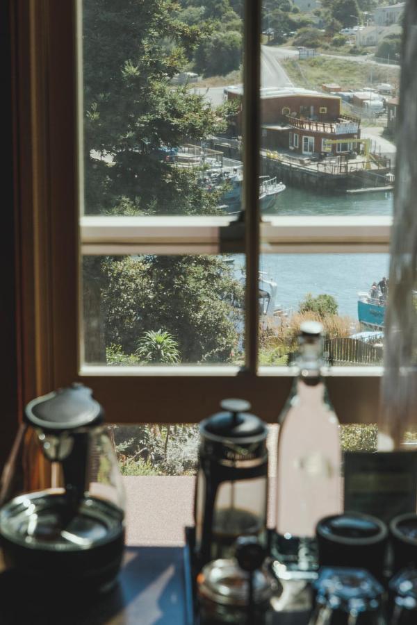 | Noyo Harbor Inn