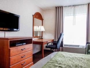 Room #32875410 at Clarion Pointe Racine - Mount Pleasant
