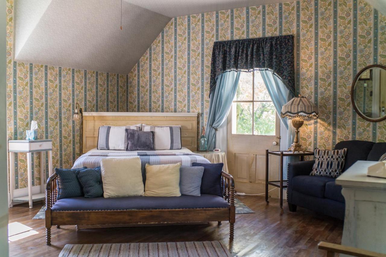 | The Mulberry Inn -An Historic Bed and Breakfast