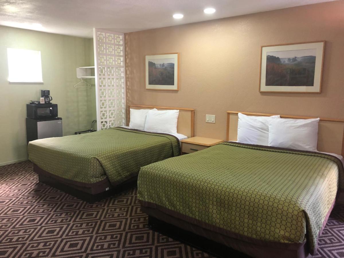 | Budget Inn - Laytonville