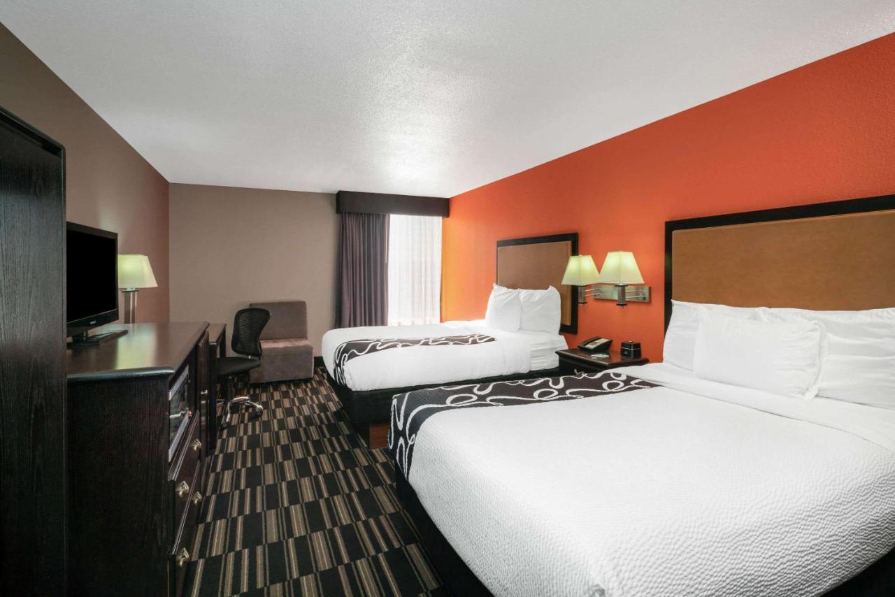 Deluxe Suite with Two Double Beds - Non-Smoking at La Quinta Inn & Suites by Wyndham Memphis Airport Graceland