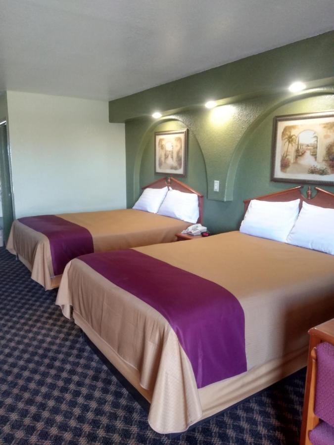 | Budget Inn San Antonio Downtown I-10 East