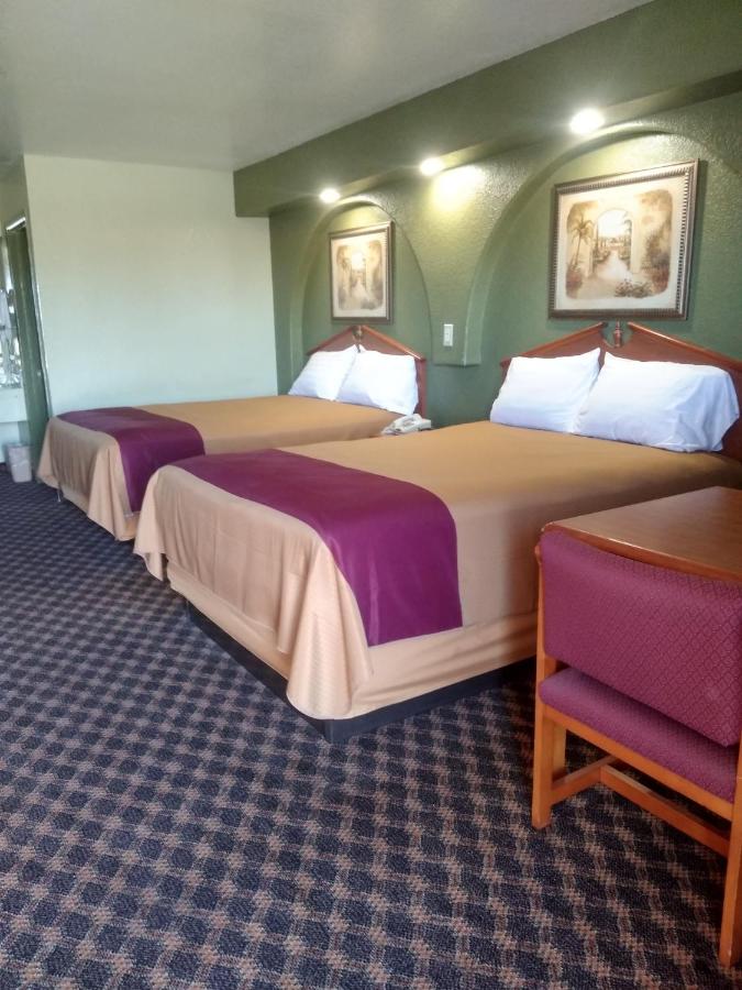 | Budget Inn San Antonio Downtown I-10 East
