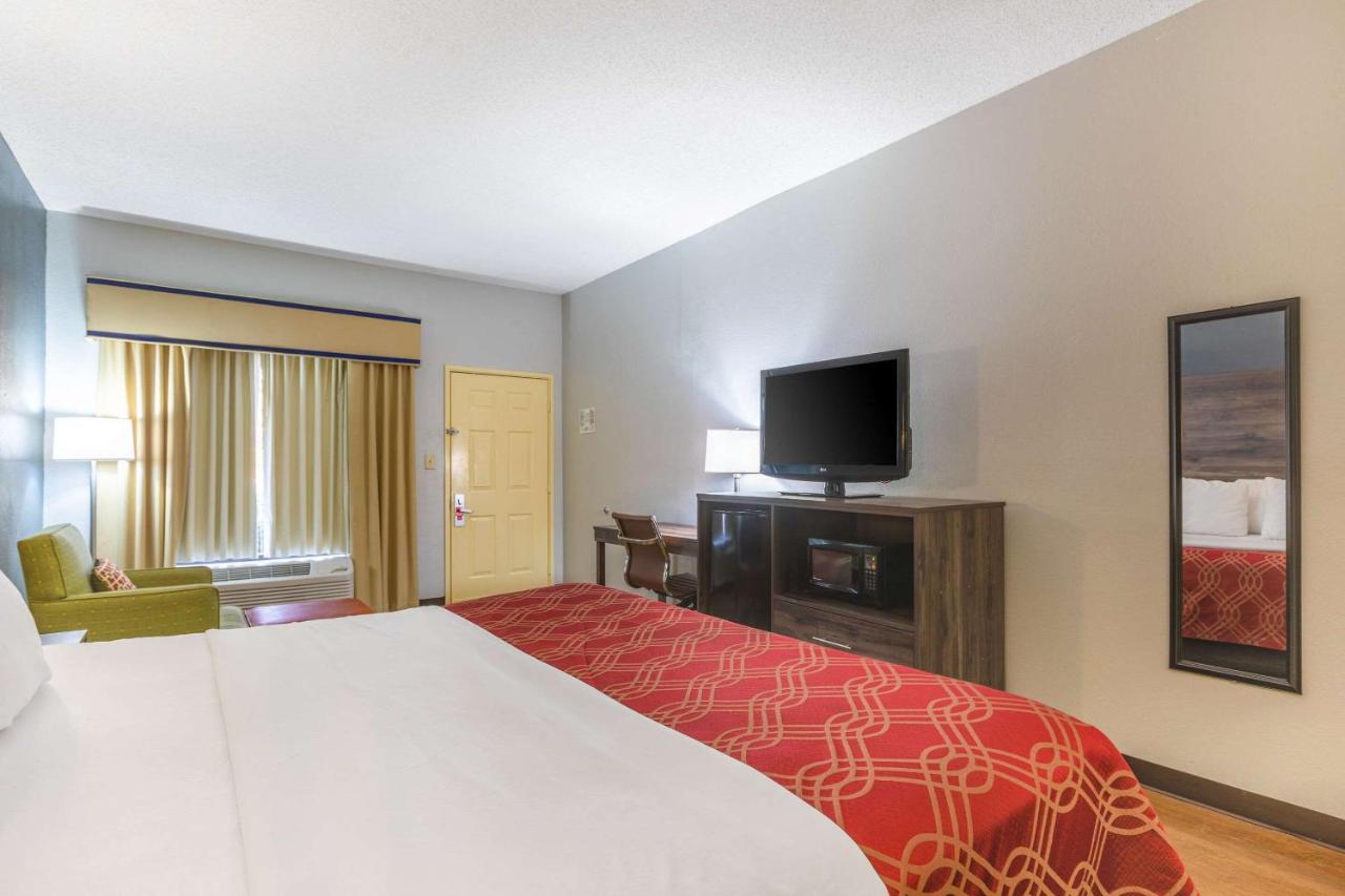  | Royal Palms Inn
