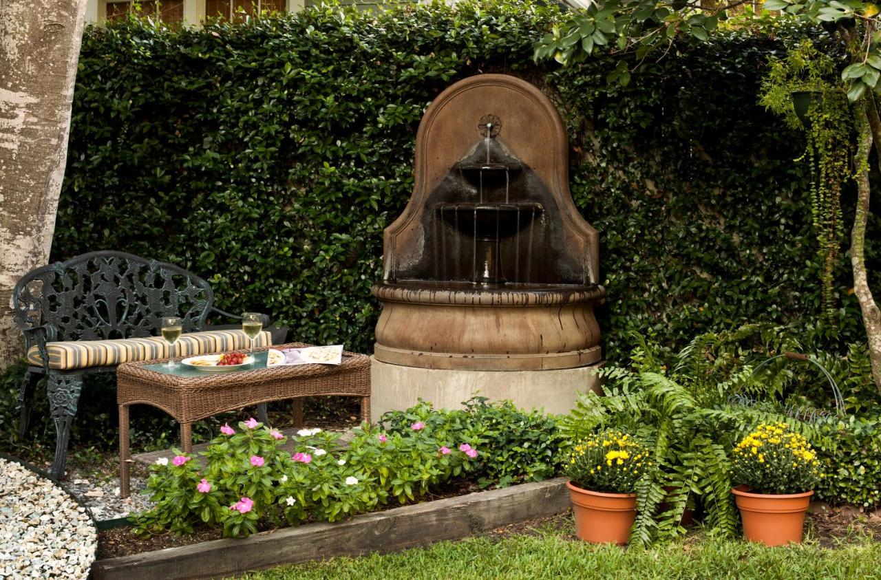  | Devereaux Shields House