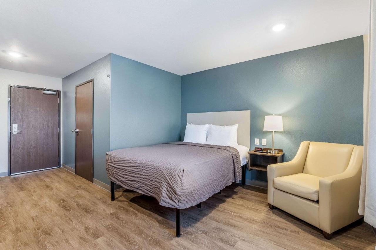 Queen Room - Accessible/Non-Smoking at WoodSpring Suites Colton