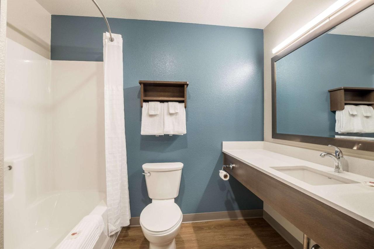 Queen Room - Accessible/Non-Smoking at WoodSpring Suites Colton