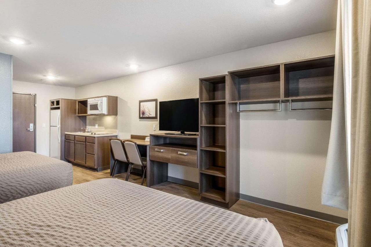 Standard Queen Room with Two Queen Beds - Non-Smoking at WoodSpring Suites Colton