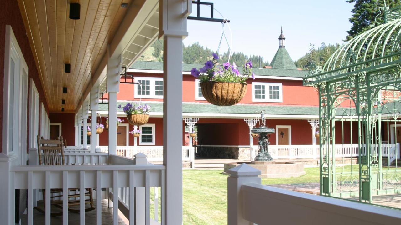  | Beaver Valley Lodge