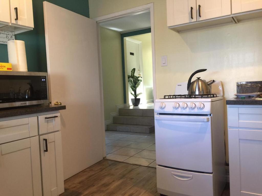 | LAX guest house