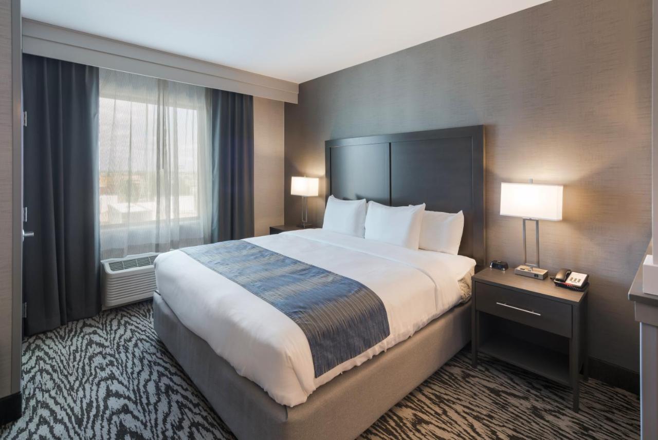 King Suite - Accessible/Non-Smoking at Comfort Suites Kennewick at Southridge