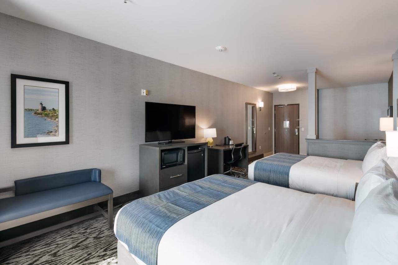 Queen Suite with Two Queen Beds - Accessible/Non-Smoking at Comfort Suites Kennewick at Southridge