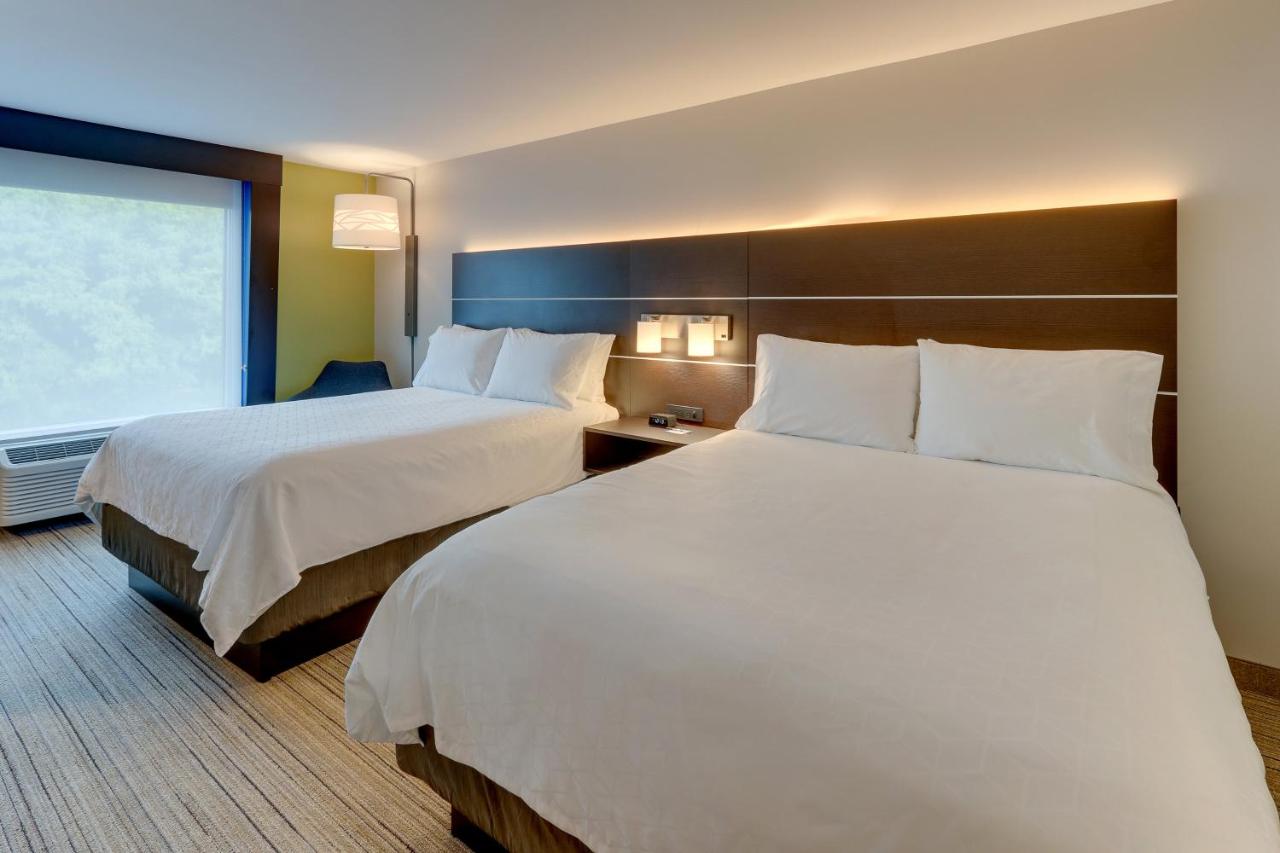 Double Room with Two Double Beds - Non-Smoking at Holiday Inn Express & Suites Corbin by IHG