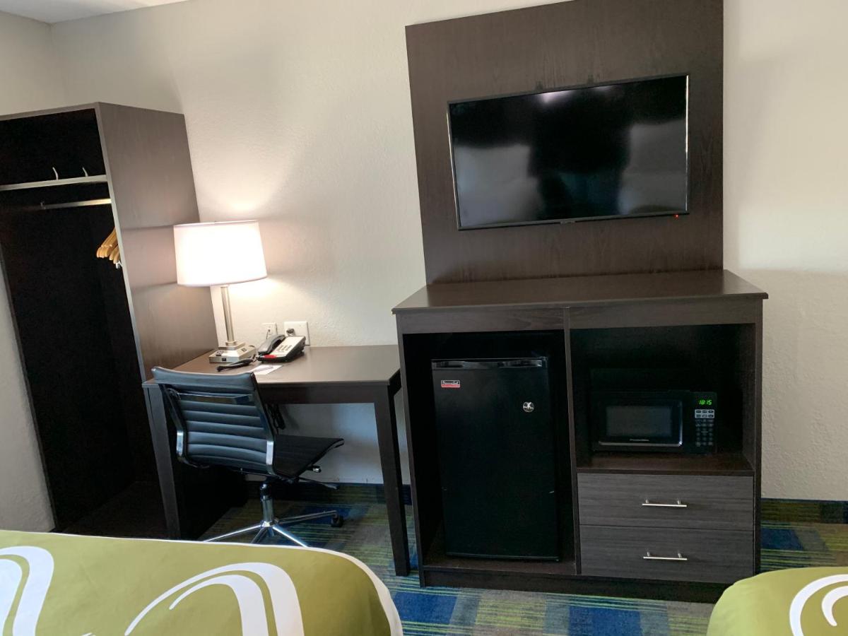 Queen Room with Two Queen Beds - Non-Smoking at Quality Inn Owatonna Near Medical Center